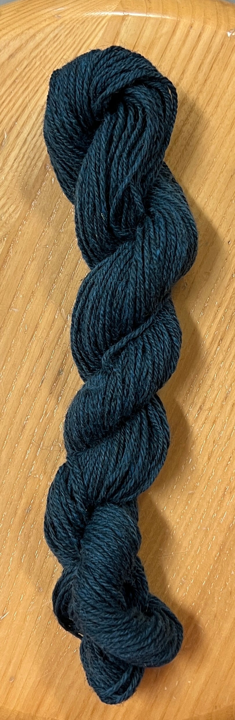 E 2401 DK Yarn
