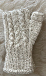 Fancy Knit Short Trenza Gauntlet