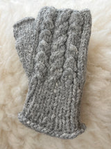 Fancy Knit Short Trenza Gauntlet